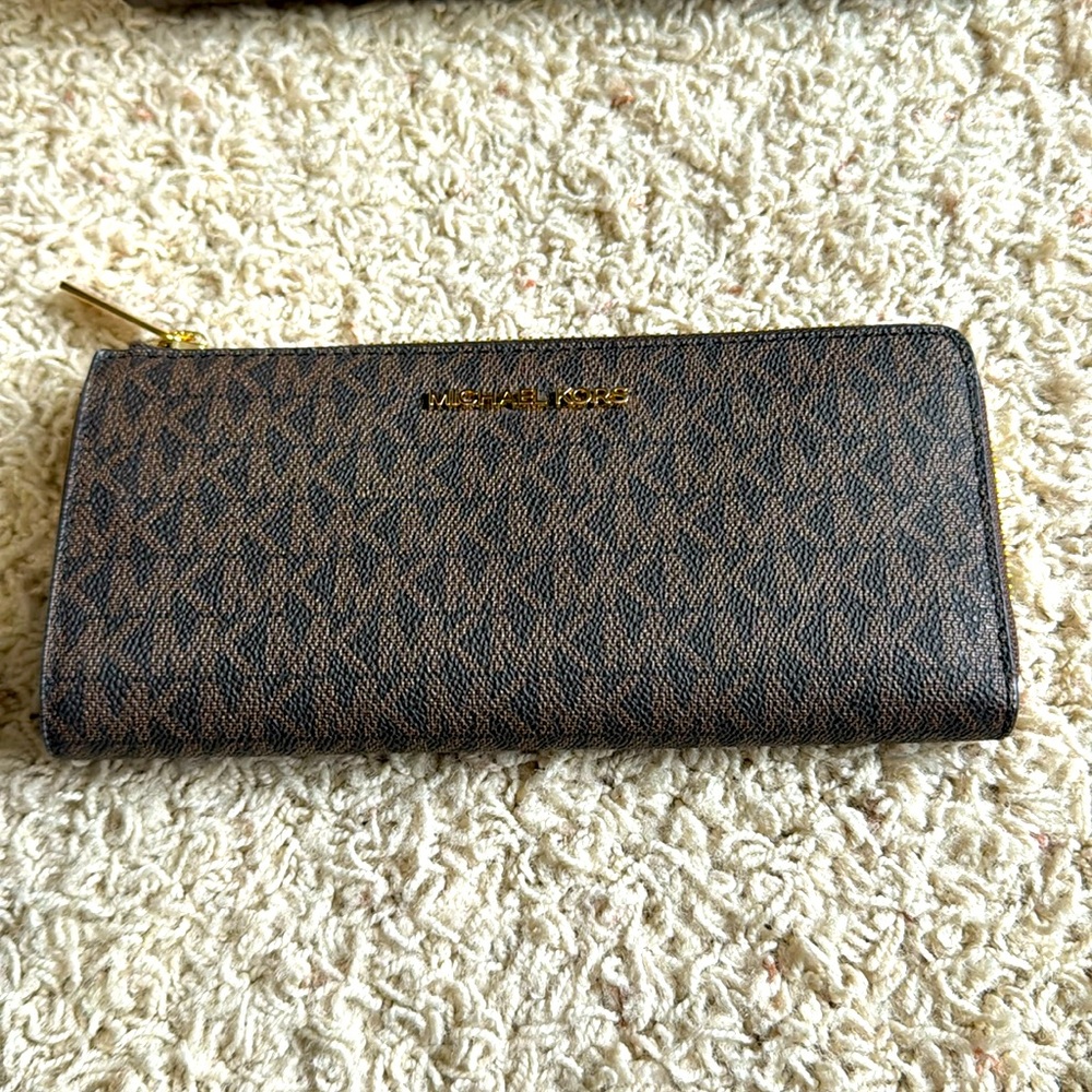 Michael Kors wallet